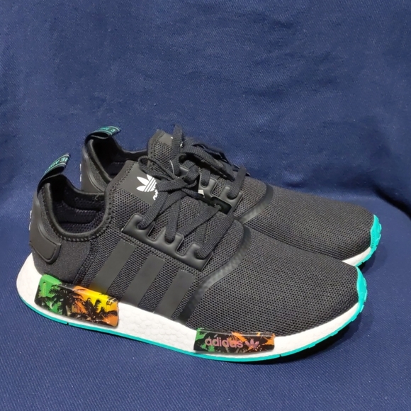 adidas nmd r1 palm tree